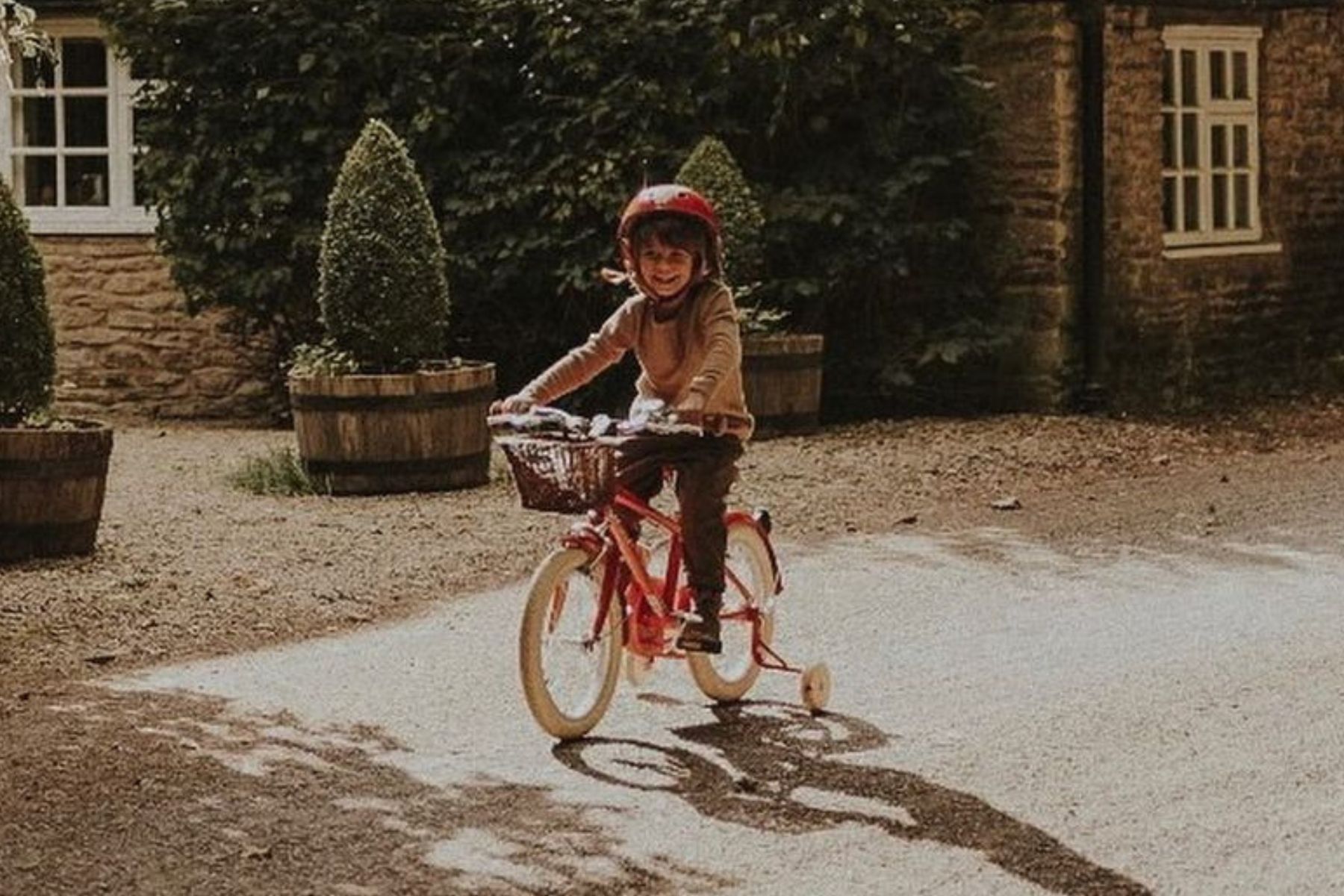 Moonbug 16" Wheel Junior Bikes Bobbin