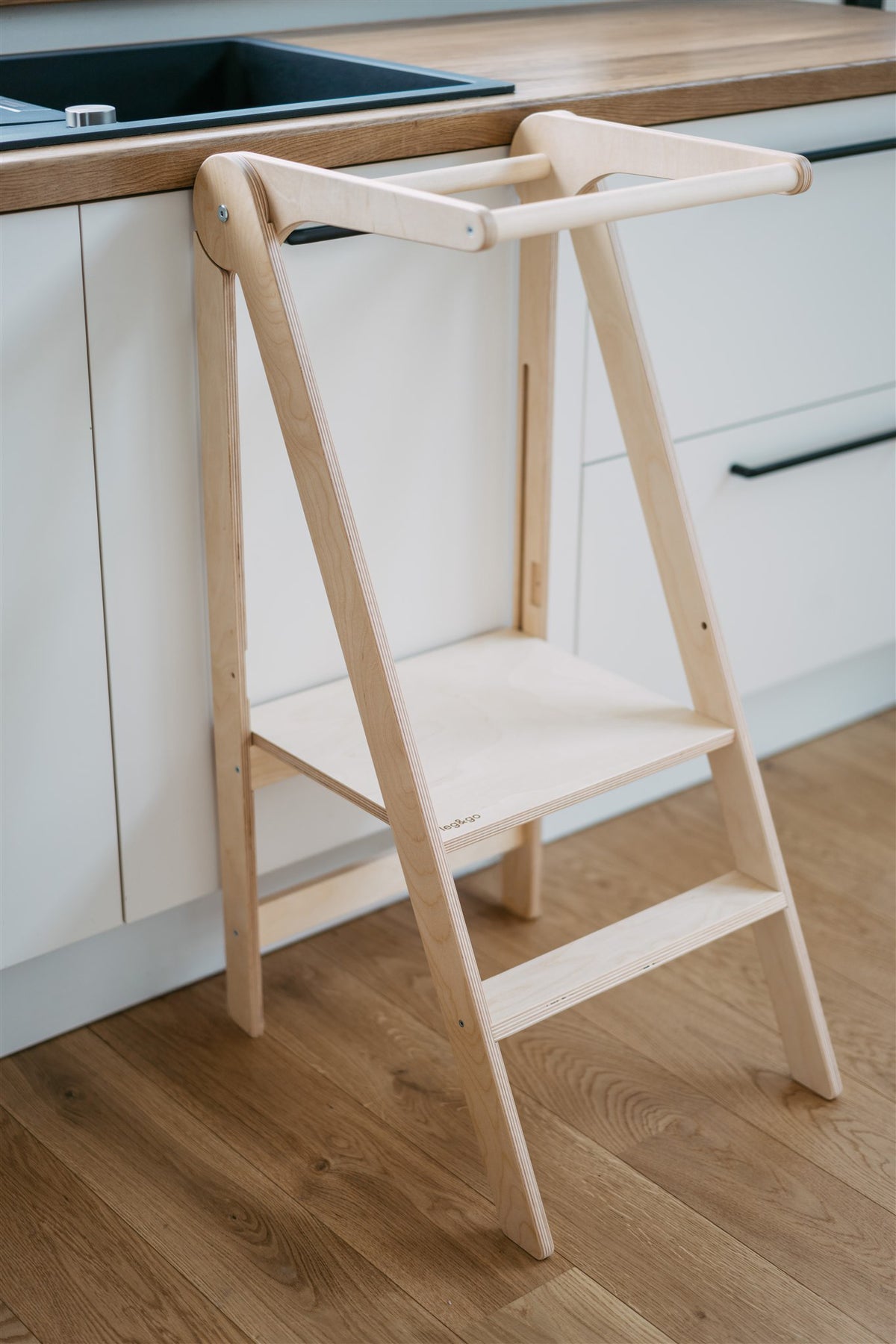 Tour d'observation Montessori pliable