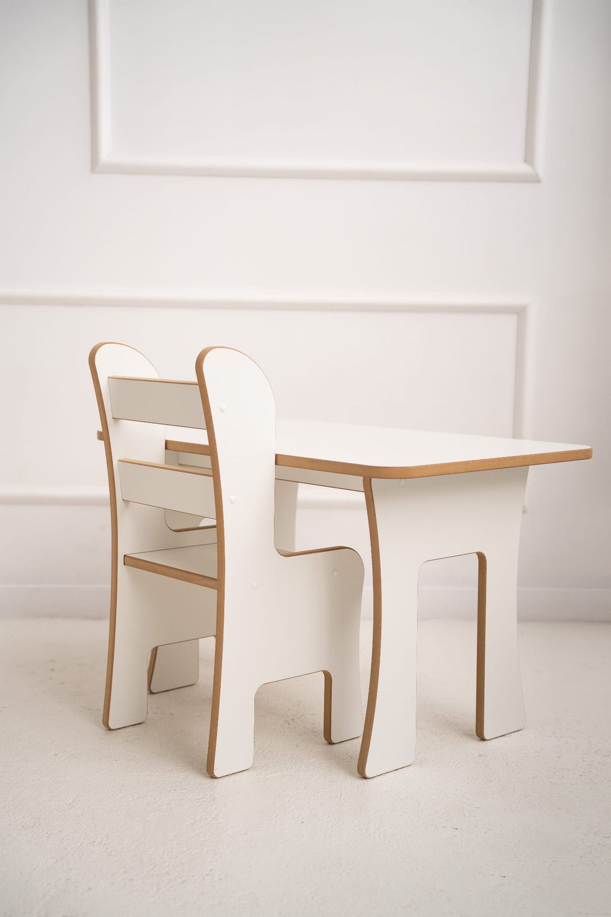Table et chaise pour enfant