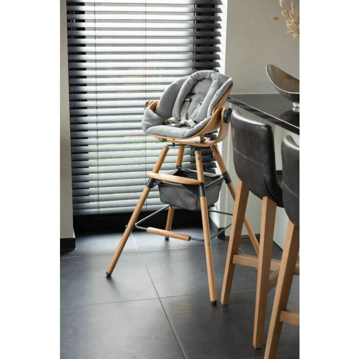 Quand arrêter la chaise haute ? Comment faire la transition ? Nos conseils sur Babykare.fr
