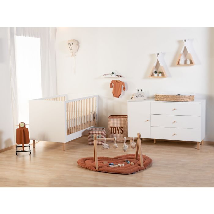 Chambre complète blanche Lit et commode avec plan à langer - ChildHome - bedrooms par Childhome