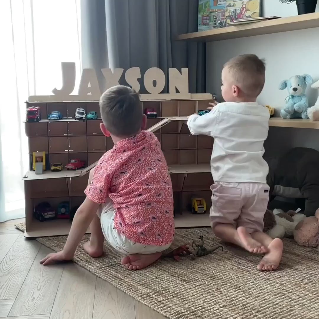 Garage en bois pour enfants à personnaliser