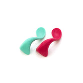 Lot de 2 Cuillères courbées pour droitier pour tout-petit Framboise et Lagoon Kizingokids - Spoons par Kizingokids